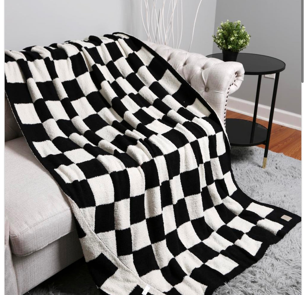 CHECKER THROW BLANKET