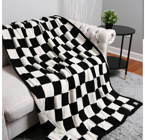 CHECKER THROW BLANKET